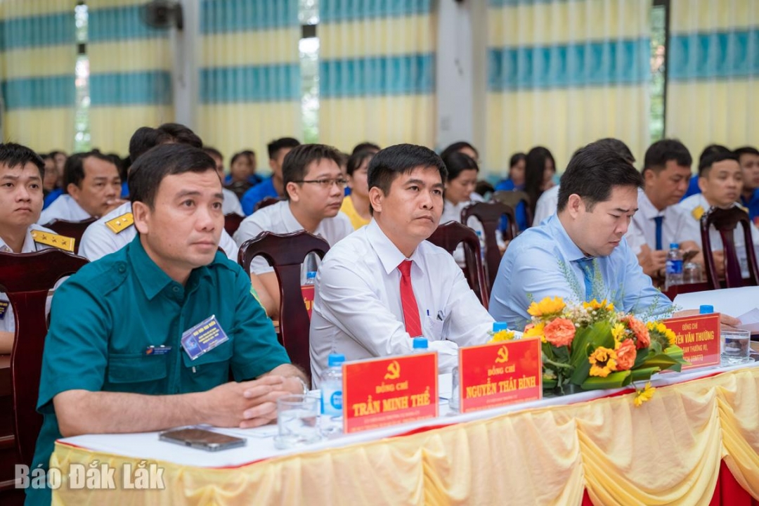Đại biểu tham dự đại hội.