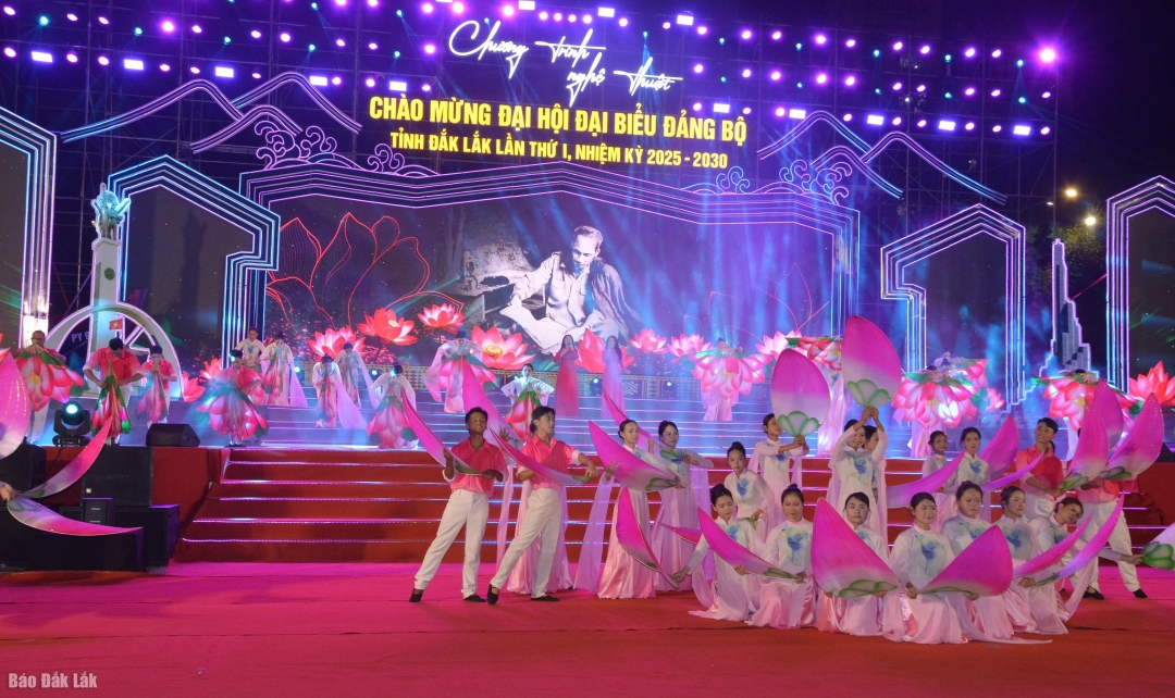 Tiết mục múa gây ấn tượng tại chương trình.
