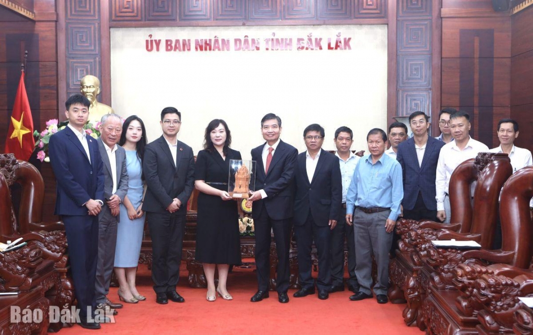 Phó Bí thư Tỉnh ủy, Chủ tịch UBND tỉnh Tạ Anh Tuấn đã chủ trì buổi làm việc với Tập đoàn Xây dựng Thái Bình Dương 