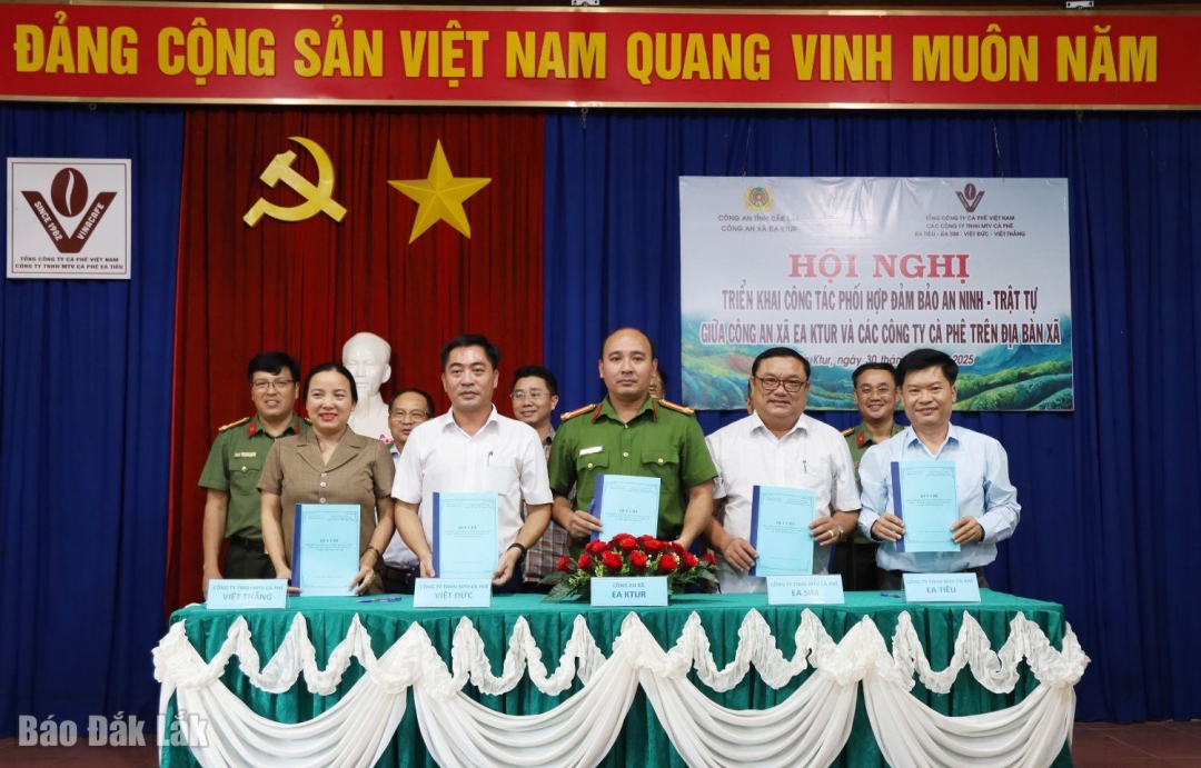 Các đơn vị ký keesy quy chế phối hợp.