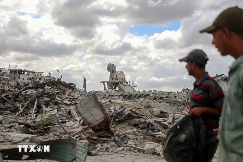 Các tòa nhà bị phá hủy do xung đột tại Khan Younis, Dải Gaza. Ảnh: TTXVN