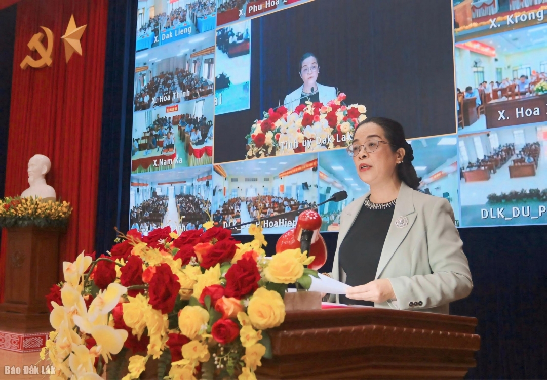 Phó Bí thư Tỉnh ủy Huỳnh Thị Chiến Hòa đã quán triệt những nội dung cốt lõi, trọng tâm Nghị quyết Đại hội đại biểu Đảng bộ tỉnh lần thứ I.