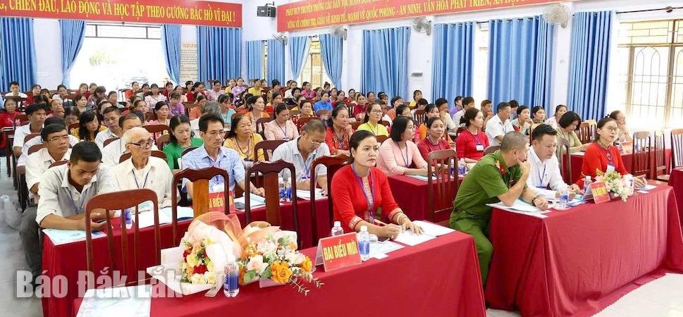 Các đại biểu tham dự đại hội.