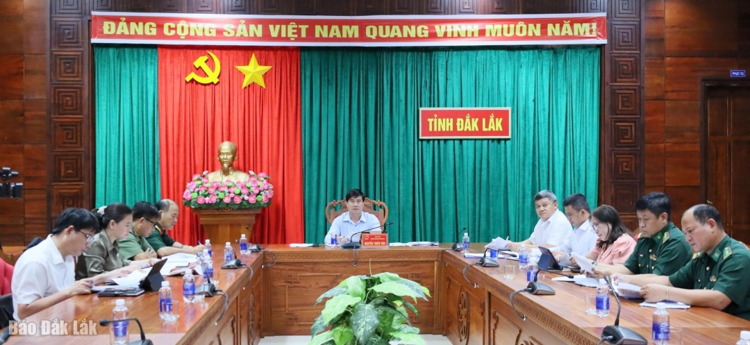 Phó Chủ tịch UBND tỉnh Nguyễn Thiên Văn chủ trì tại điểm cầu Đắk Lắk.