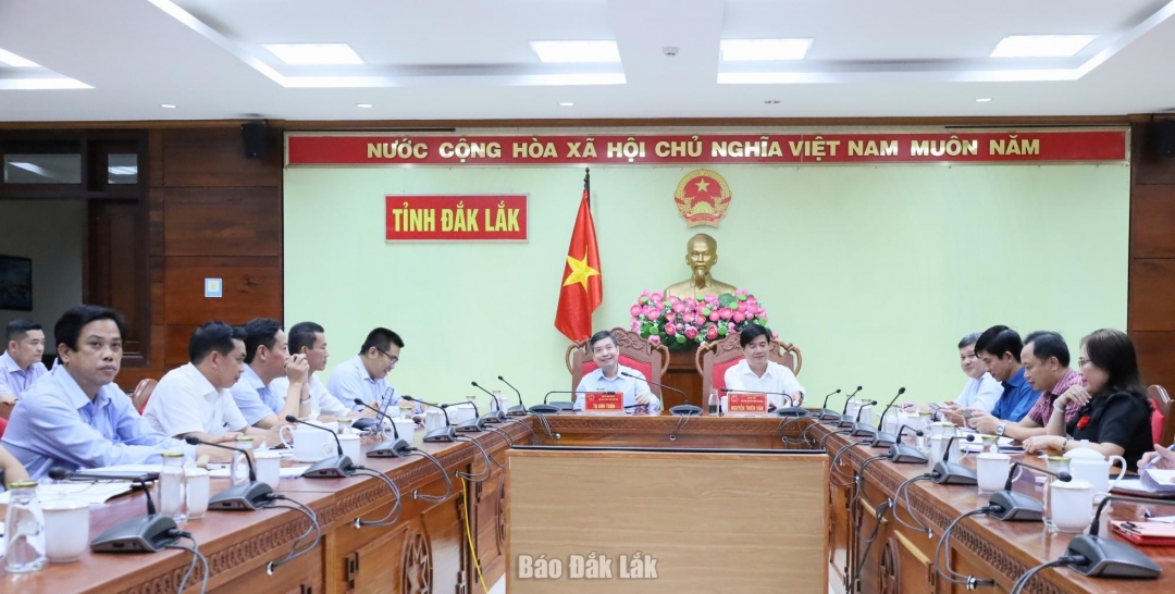 Các đại biểu tham dự cuộc họp tại điểm cầu Đắk Lắk.