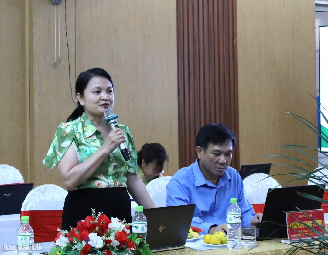 Đại diện Viện Khoa học, kỹ thuật nông lâm nghiệp Tây Nguyên phát biểu ý kiến.