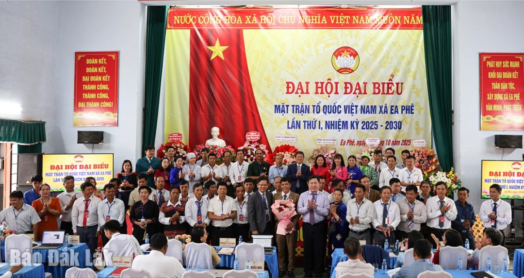 Ủy ban MTTQ Việt Nam xã Ea Phê khóa I, nhiệm kỳ 2025 – 2030 ra mắt đại hội.