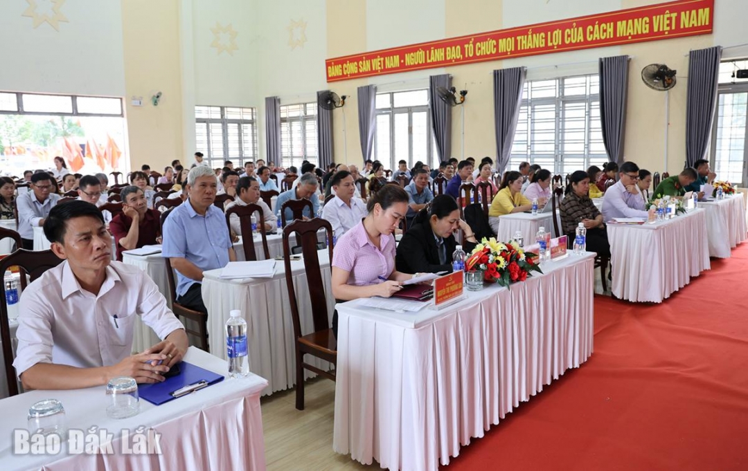 Đại biểu dự hội nghị.