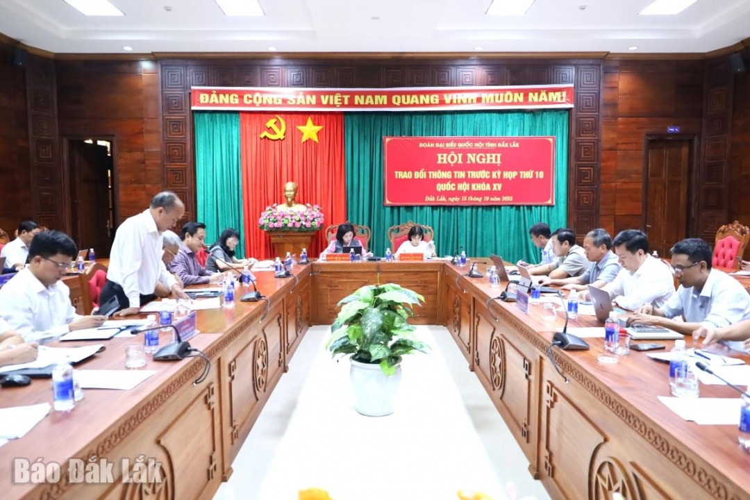 Quang cảnh hội nghị.