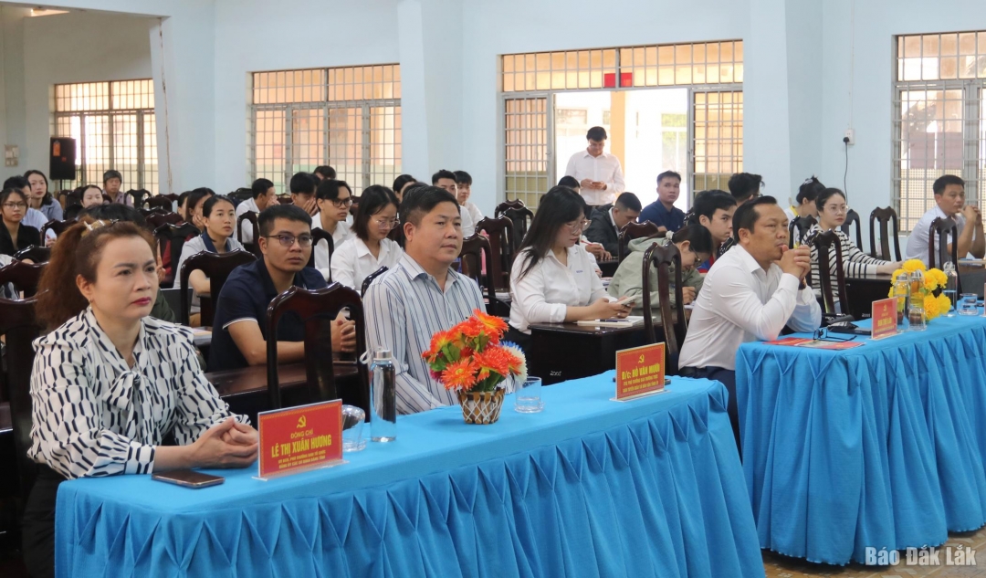 Các đại biểu dự khai mạc lớp bồi dưỡng.