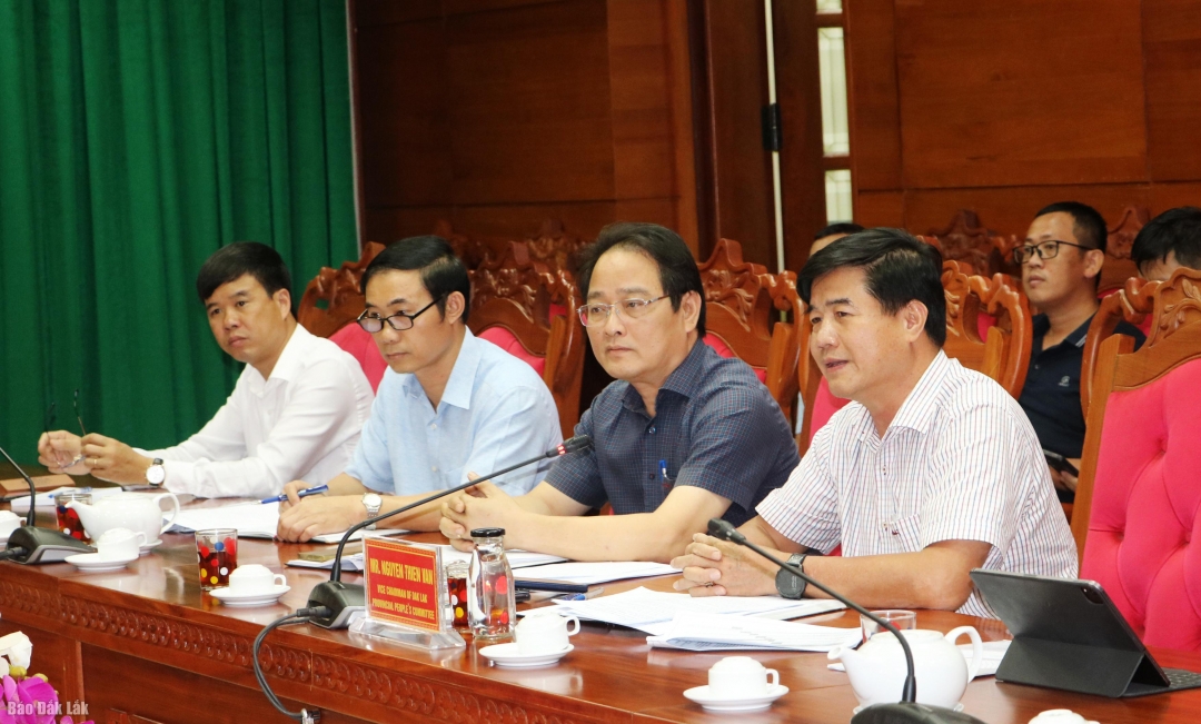 Phó Chủ tịch UBND tỉnh Nguyễn Thiên Văn cảm ơn sự hợp tác của KOICA và cam kết nỗ lực đẩy nhanh tiến độ Dự án.