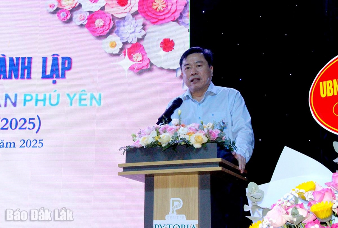 Phó Chủ tịch Thường trực Ủy ban MTTQ Việt Nam tỉnh Trần Hữu Thế phát biểu tại chương trình.
