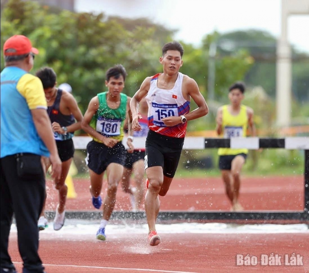 Lý Văn Thu xuất sắc đem về tấm huy chương bạc về cho thể thao thành tích cao Đắk Lắk.