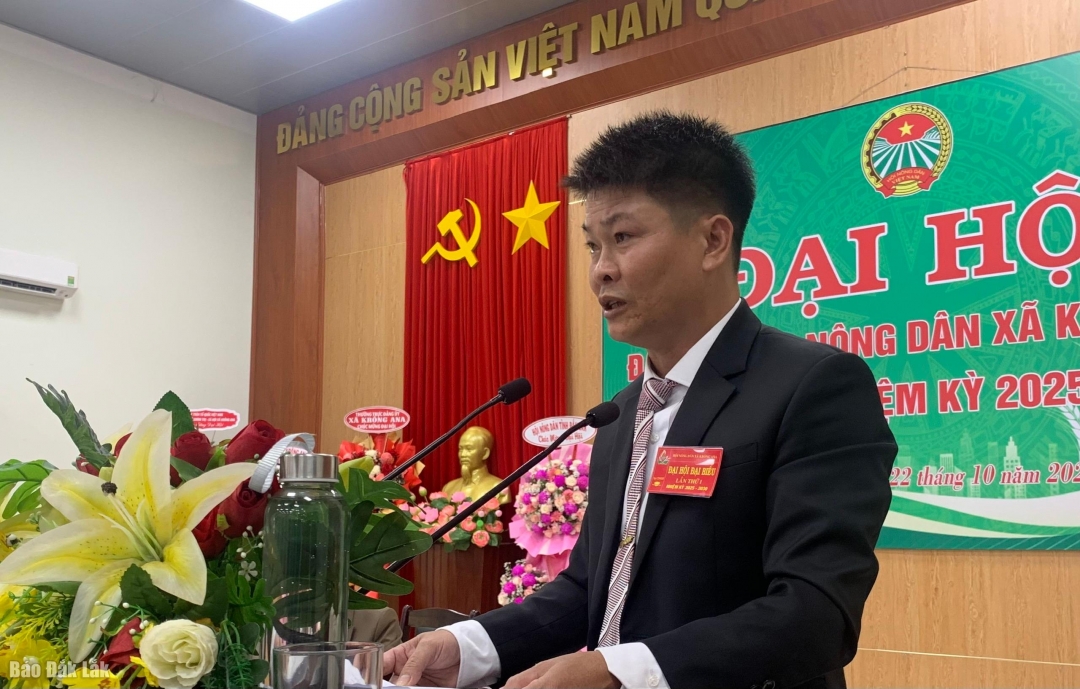 Chủ tịch Hội Nông dân xã kKông Ana Châu Thanh Chúc phát biểu khai mạc đại hội