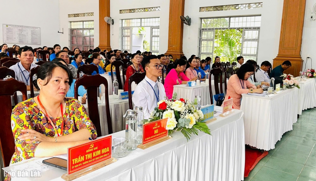 Các đại biểu tham dự đại hội
