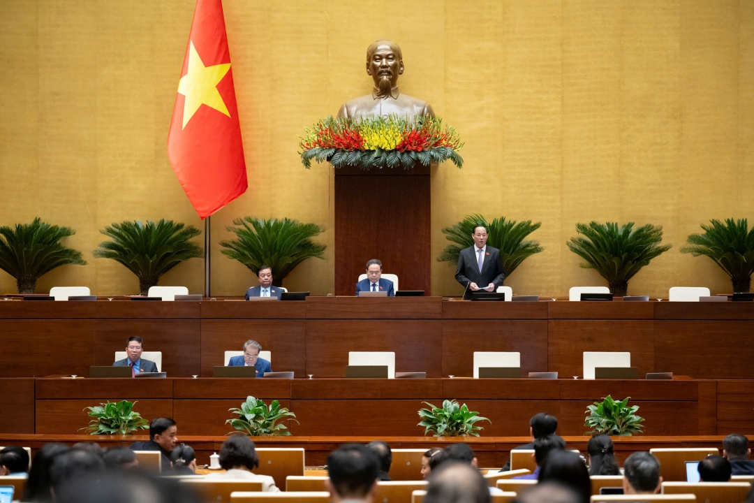 Phó Chủ tịch Quốc hội, Thượng tướng Trần Quang Phương điều hành nội dung làm việc. Ảnh: quochoi.vn