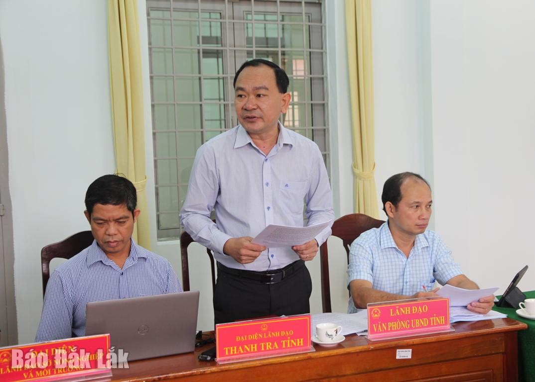 Đại diện Thanh tra tỉnh giải đáp kiến nghị tại buổi tiếp công dân.