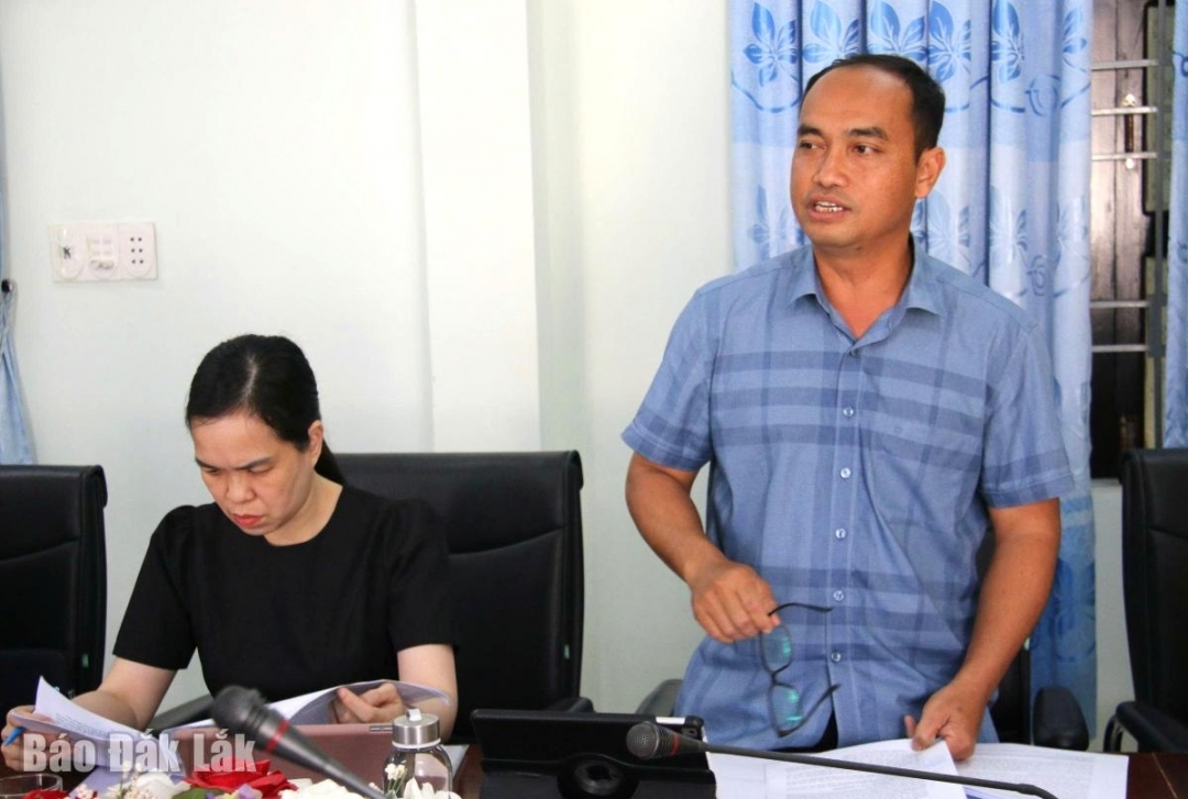 Phó Trưởng Ban Dân tộc, HĐND tỉnh Y Car Ênuôl thông tin một số nội dung liên quan.