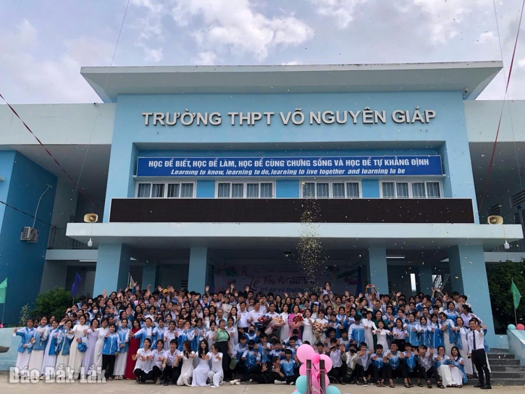 Trường THPT Võ Nguyên Giáp