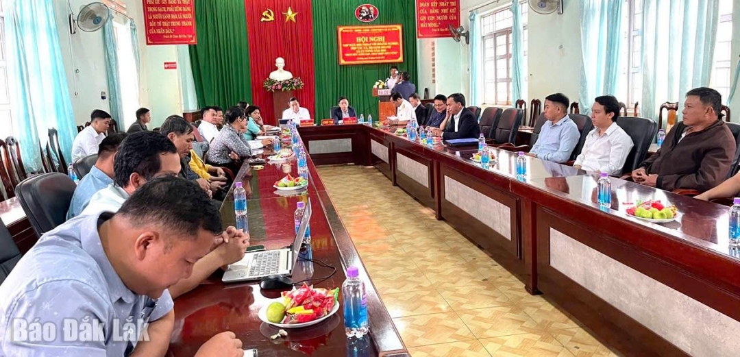Các đại biểu tham dự buổi gặp mặt.