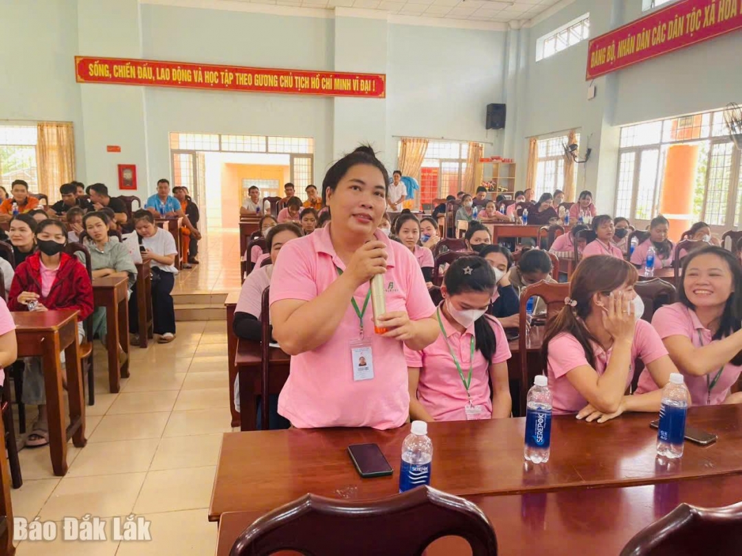 Người lao động đặt câu hỏi liên quan đến chế độ thai sản
