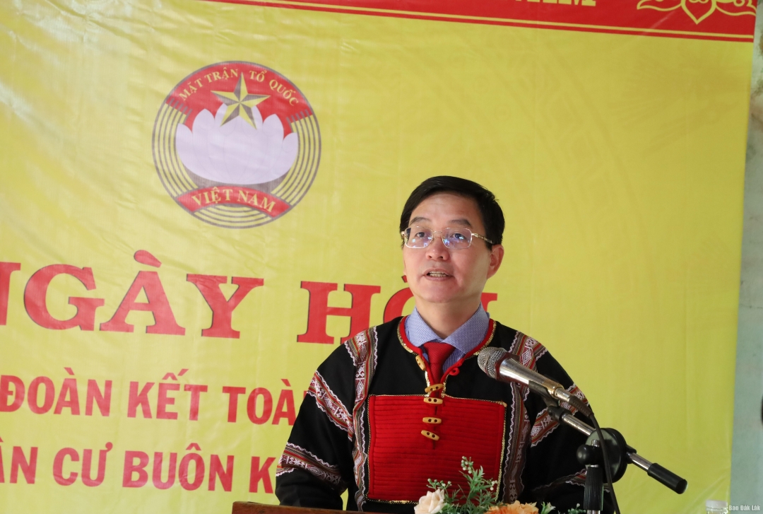 Ủy viên Trung ương Đảng, Bí thư Tỉnh ủy Nguyễn Đình Trung phát biểu tại Ngày hội.