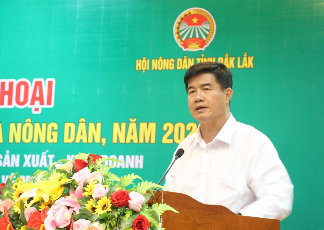 Phó Chủ tịch UBND tỉnh Nguyễn Thiên Văn phát biểu chỉ đạo Hội nghị.
