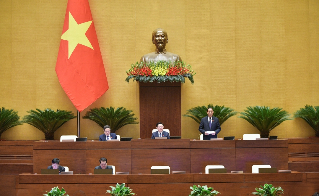 Phó Chủ tịch Quốc hội Trần Quang Phương điều hành phiên họp. Ảnh: quochoi.vn