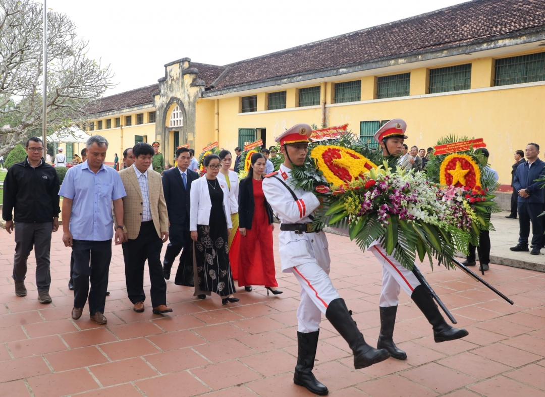 Đoàn đại biểu