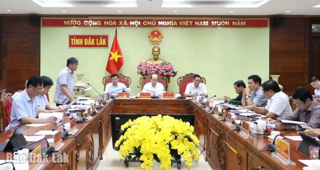 Các đại biểu tham dự phiên họp.