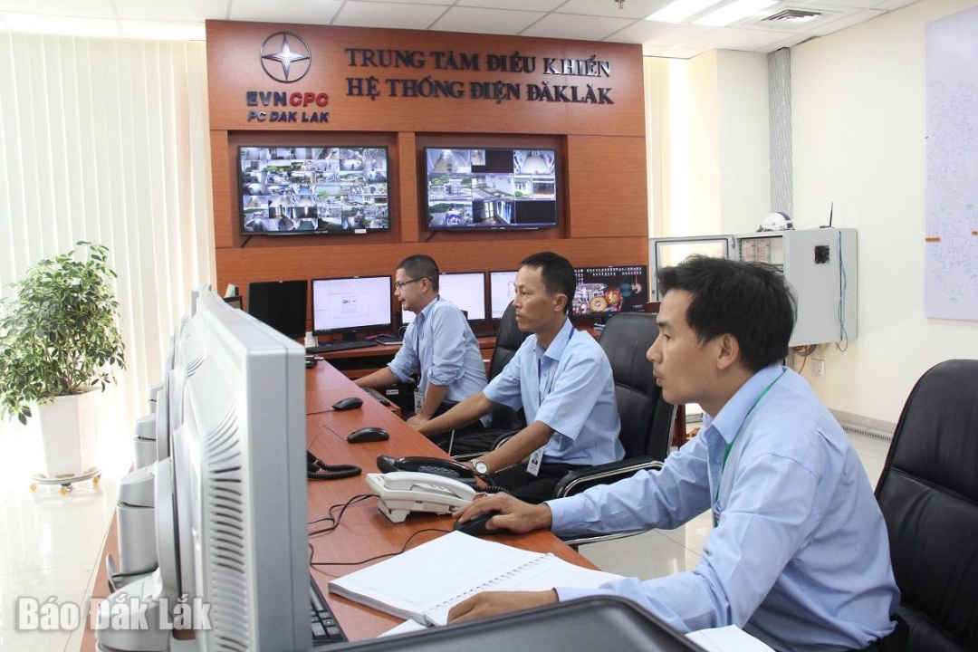 Trung tâm Điều khiển hệ thống điện tỉnh Đắk Lắk vận hành lưới điện tốt nhất trong dịp kỷ niệm 120 năm ngày thành lập tỉnh Đắk Lắk