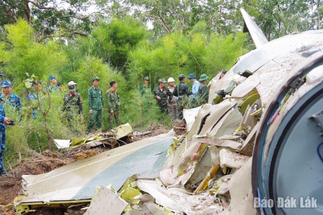 Máy bay Yak-130 được các lực lượng tìm thấy tại Vườn Quốc gia Yok Don.