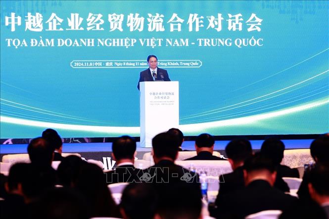 Thủ tướng Phạm Minh Chính phát biểu tại cuộc Tọa đàm doanh nghiệp Việt Nam - Trung Quốc. Ảnh: Dương Giang/TTXVN