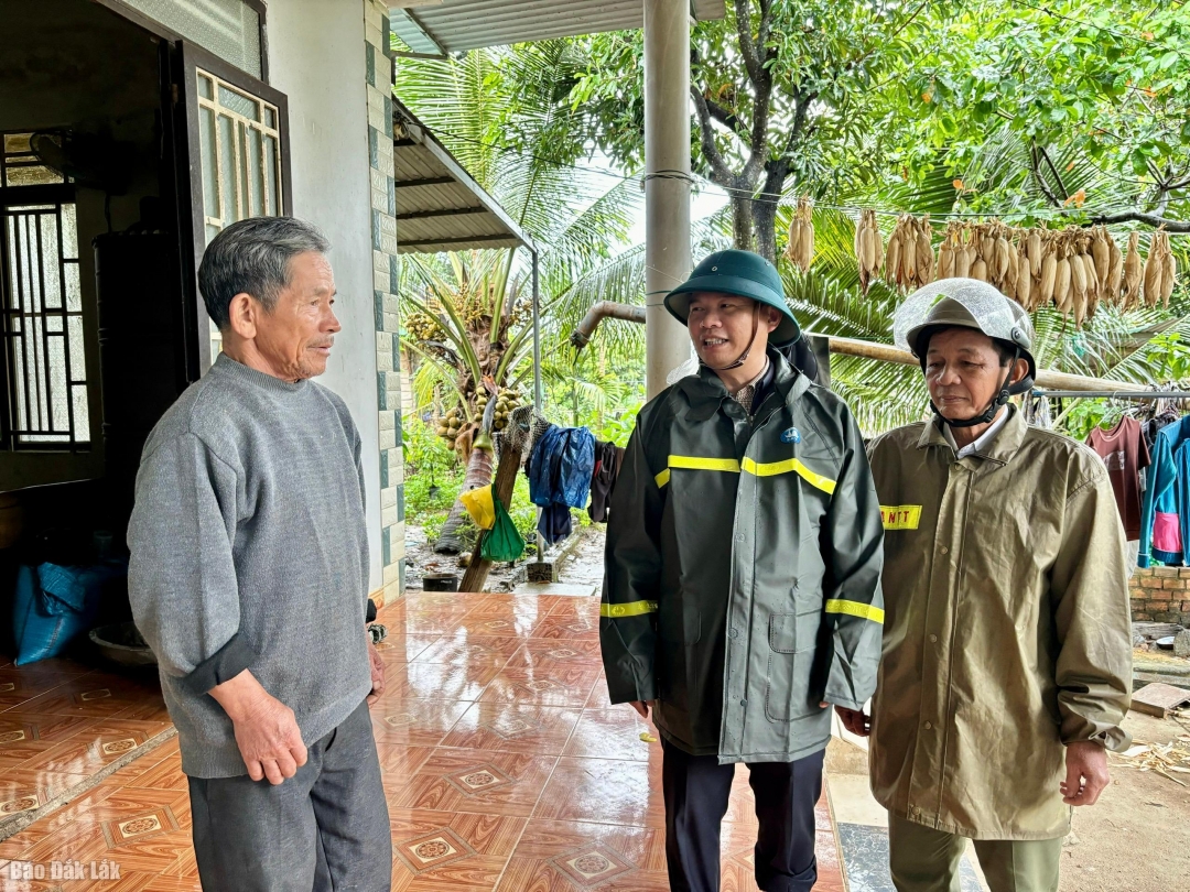 Lãnh đạo UBND xã Krông Ana