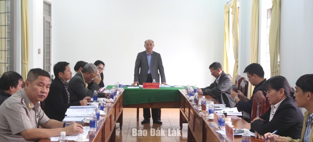 Tỉnh ủy viên, Phó Chủ tịch UBND tỉnh Trương Công Thái chủ trì buổi tiếp công dân.