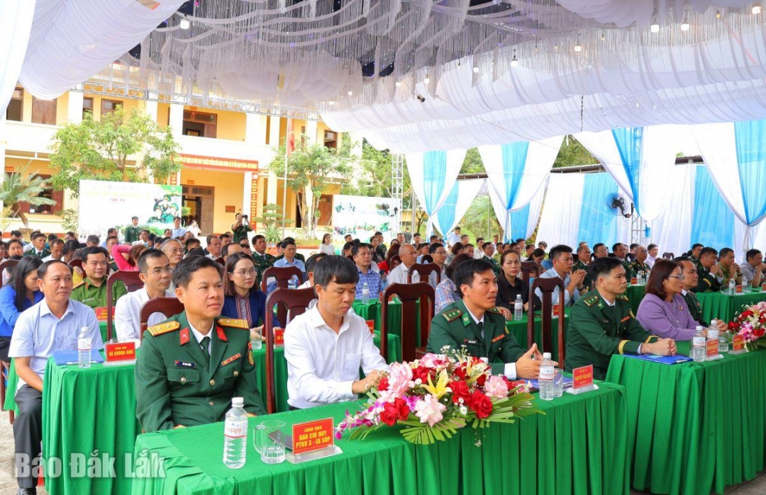 Các đại biểu tham dự lễ kỷ niệm.