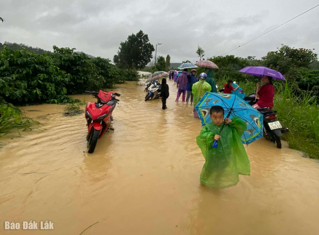 Ở Thôn Ea Khiêm và Noh Prong xã Cư Pui