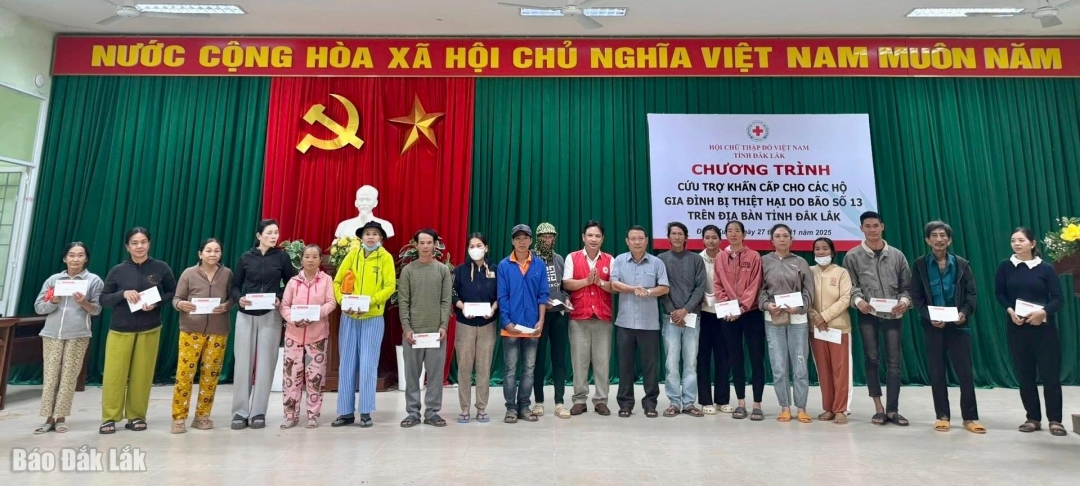 Đại diện Hội Chữ thập đỏ tỉnh