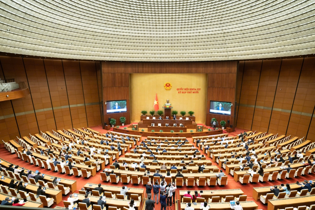 Toàn cảnh phiên thảo luận ở hội trường. Ảnh: quochoi.vn