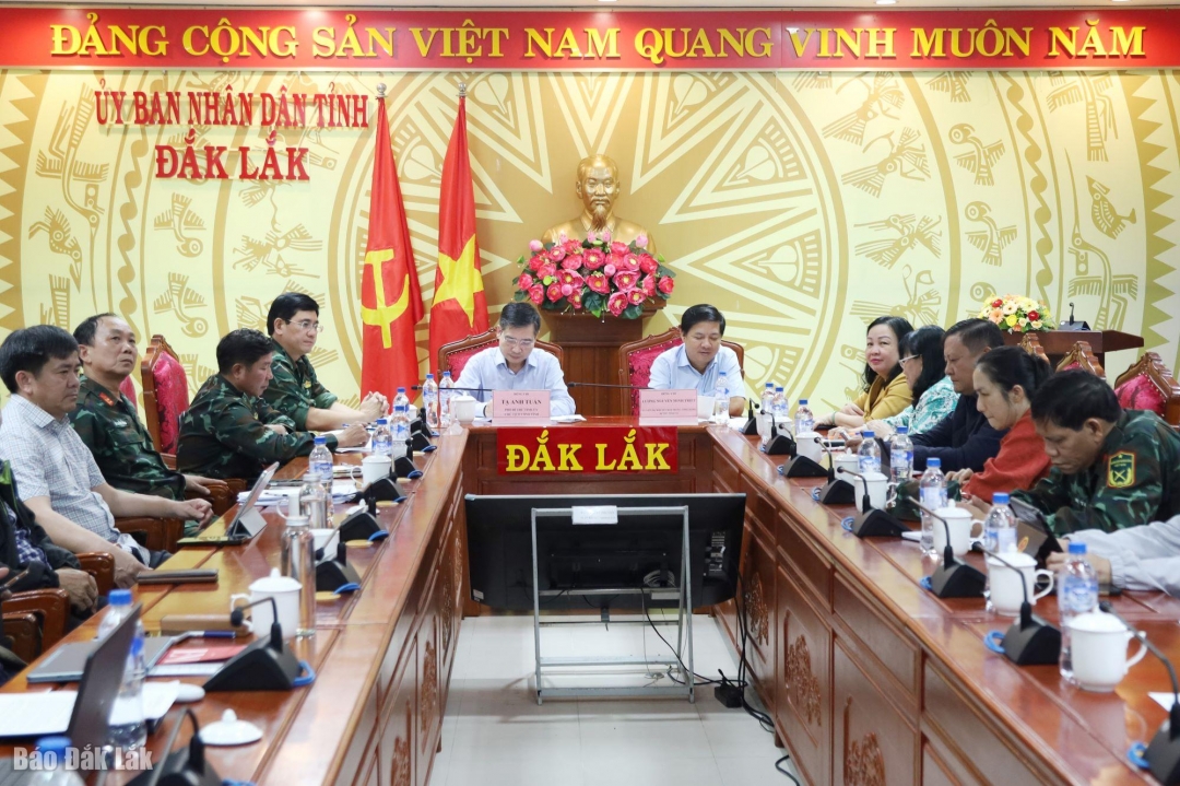 Các đại biểu dự họp trực tuyến tại điểm cầu tỉnh Đắk Lắk.