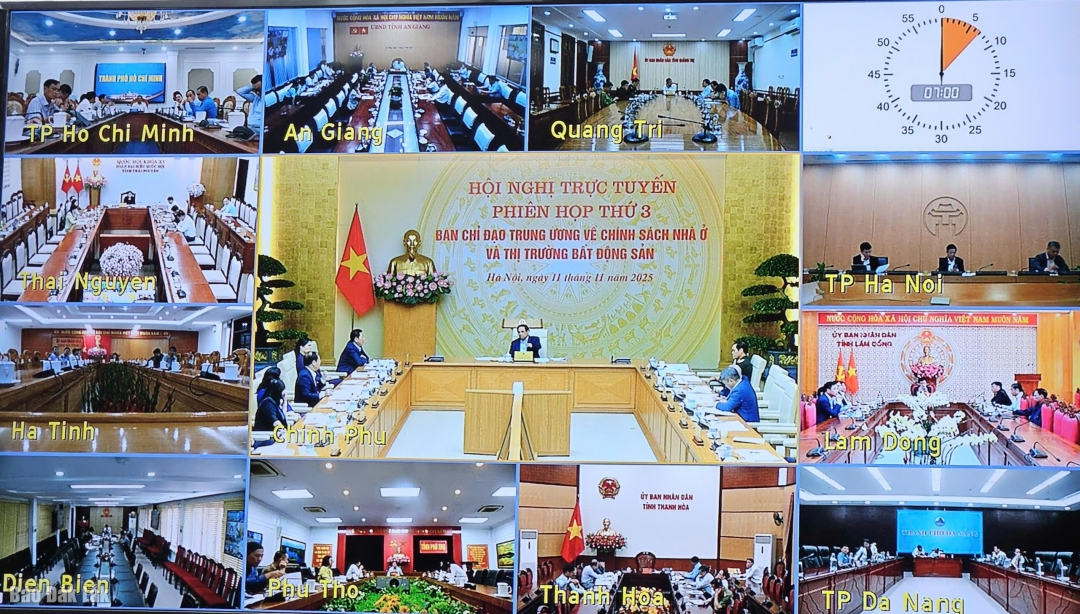 Phiên họp được kết nối trực tuyến từ trụ sở Chính phủ tới các địa phương.
