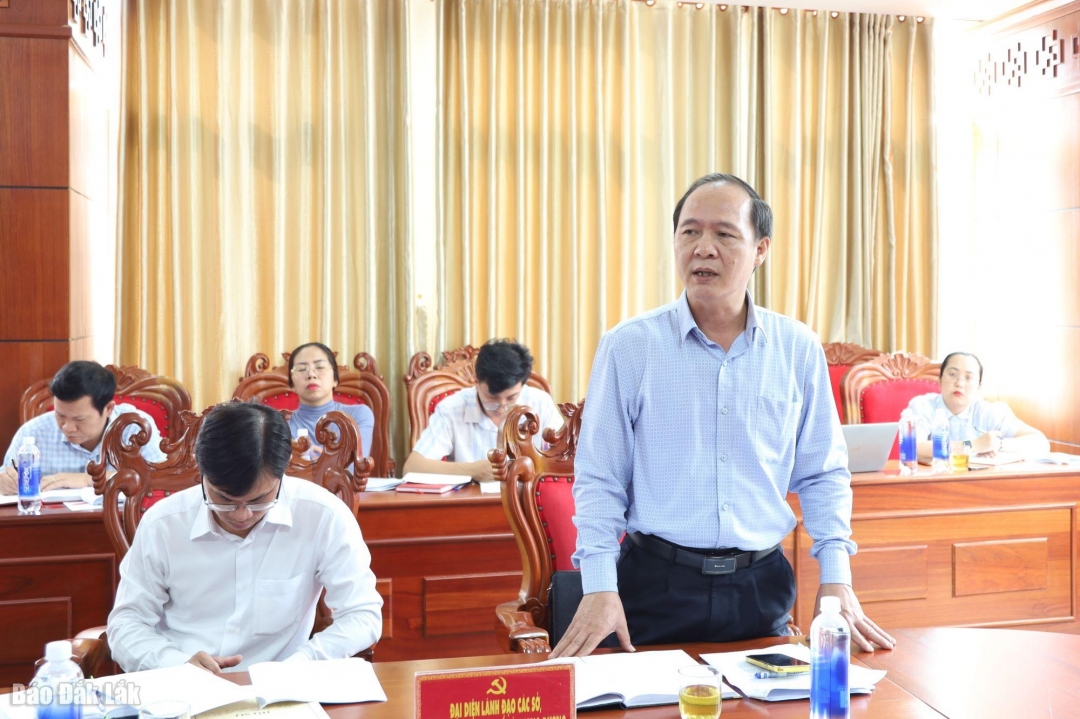 Lãnh đạo Sở Tài chính tham gia thảo luận.