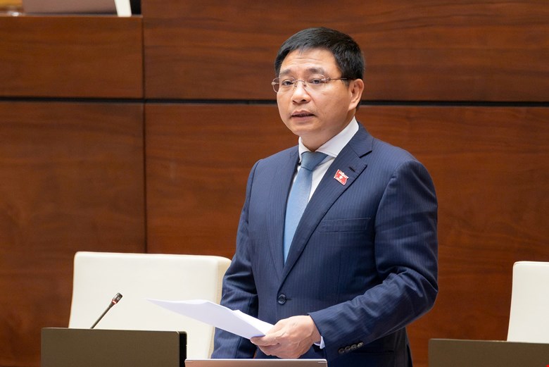 Bộ trưởng Bộ Tài chính Nguyễn Văn Thắng phát biểu. Ảnh: quochoi.vn