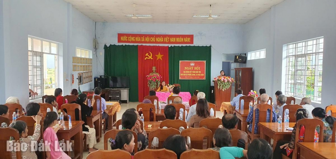 Quang cảnh ngày hội.