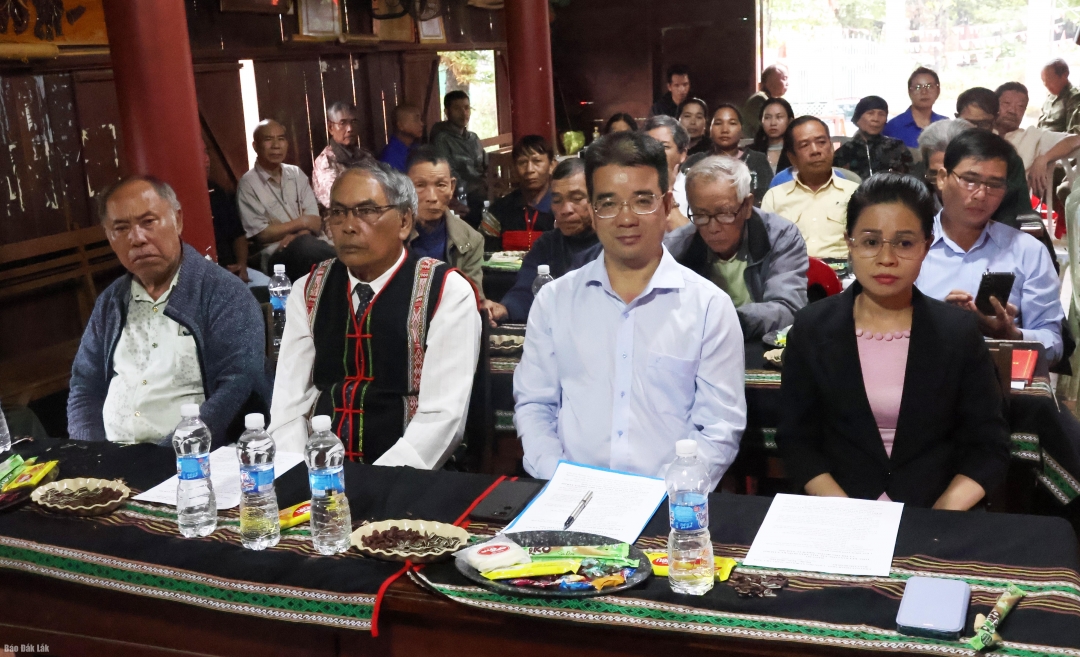 Các đại biểu tham gia ngày hội.