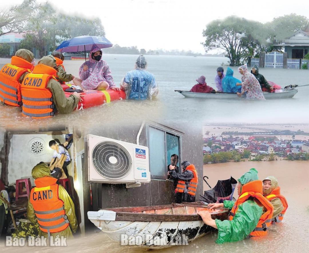 Các lực lượng dầm mình trong nước lũ đưa người dân ra khỏi vùng ngập sâu. Ảnh: PV