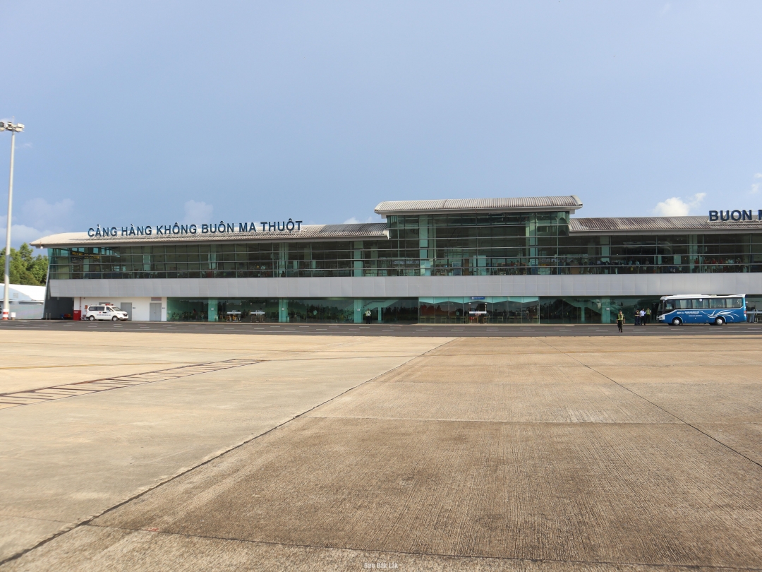 Sân bay Buôn Ma Thuột.