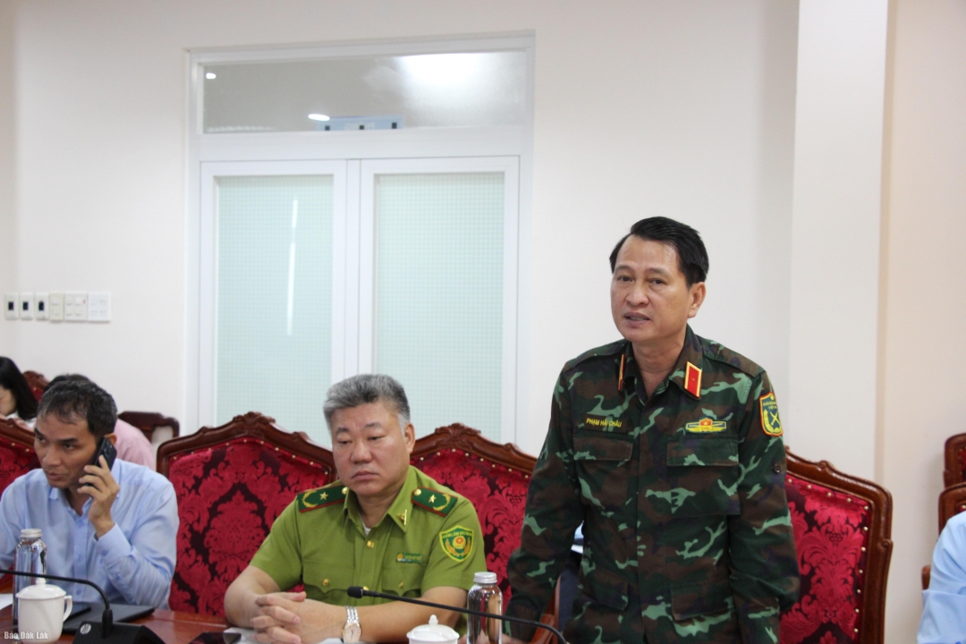 Đại diện Bộ Tổng tham mưu quân đội Nhân dân Việt Nam phát biểu tại buổi làm việc.