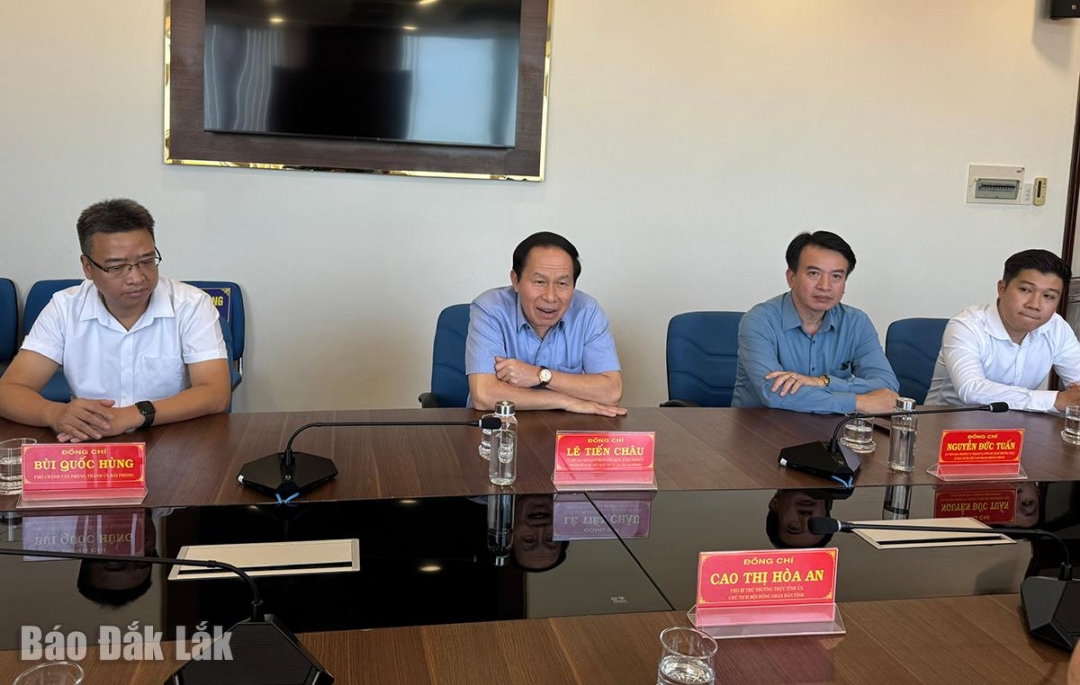 Bí thư Thành ủy Hải Phòng Lê Tiến Châu chia sẻ trước những thiệt hại mà Đắk Lắk phải gánh chịu sau bão số 13.