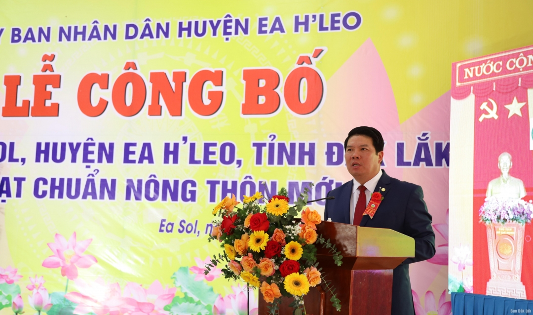 Phó Bí thư Huyện ủy, Chủ tịch UBND huyện Ea Hleo Nguyễn Văn Hà phát biểu chỉ đạo tại buổi lễ.